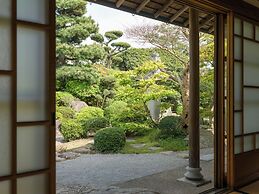 Hagi No Yado Tomoe