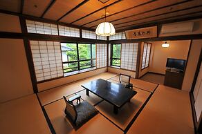 Hagi No Yado Tomoe