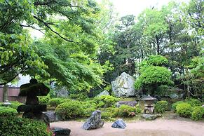 Hagi No Yado Tomoe