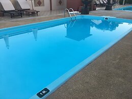 Maleedee Bay Resort