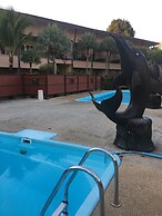 Maleedee Bay Resort