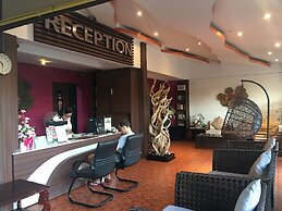 Maleedee Bay Resort