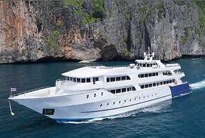 SEATEL Phuket Patong Beach