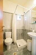 Hiona Holiday Hotel