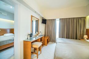 Hiona Holiday Hotel