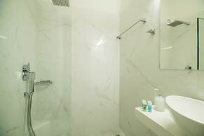 Hiona Holiday Hotel