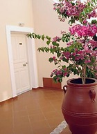 Hiona Holiday Hotel