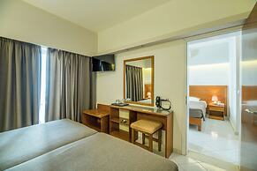 Hiona Holiday Hotel