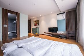 Hotel Leo