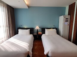Hotel Leo