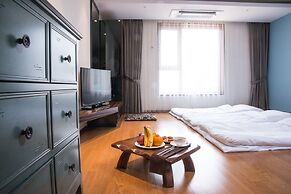 Hotel Leo