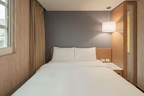 Kindness Hotel - Tainan Chihkan Tower
