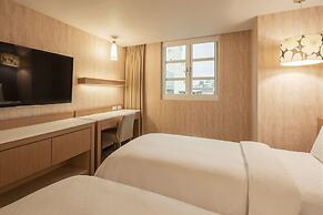 Kindness Hotel - Tainan Chihkan Tower