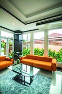 Excella Hotel