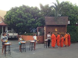 Ruean Thai Hotel