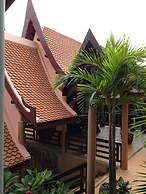 Ruean Thai Hotel