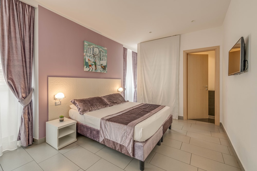 Trevi Palace Hotel