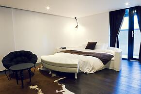 Busan Amare Hotel