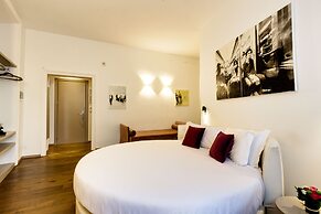 Piazza Farnese Luxury Suites