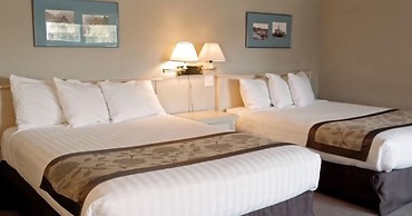 Quarterdeck Inn Port Hardy