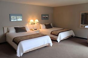 Quarterdeck Inn Port Hardy