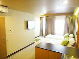 Aleaf Bangkok Hotel