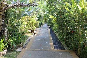 Cocoville Phuket Resort