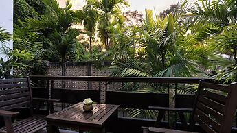 Lynnaya Urban River Resort