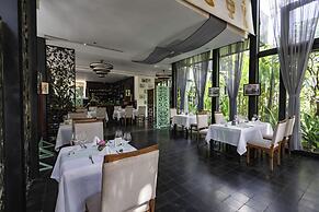 Lynnaya Urban River Resort