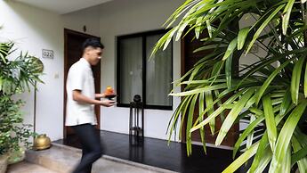 Lynnaya Urban River Resort