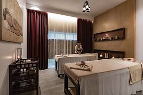 Lynnaya Urban River Resort