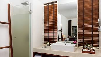 Lynnaya Urban River Resort