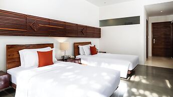 Lynnaya Urban River Resort