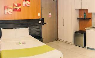 Jade Hotel & Suites