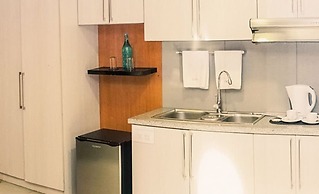 Jade Hotel & Suites