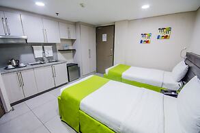 Jade Hotel & Suites