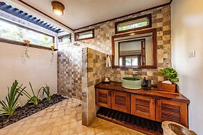 Yemaya Reefs, a Small Luxury Hotel