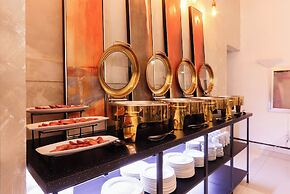 Hotel DreamWorld North EDSA