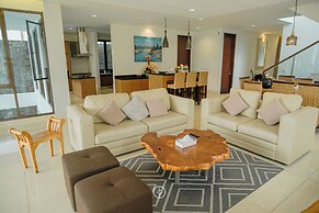 Green Forest Plantation View 6BR with Infinity Pool