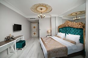 White Monarch Hotel
