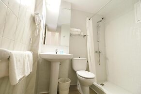 Naika Studios & Apartments