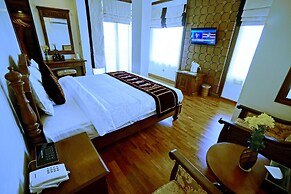 Hotel Yadanarbon