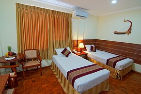 Hotel Yadanarbon