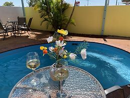 Central Point Motel