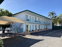 Central Point Motel