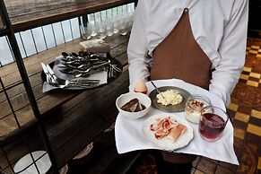 Rooms Hotel Tbilisi
