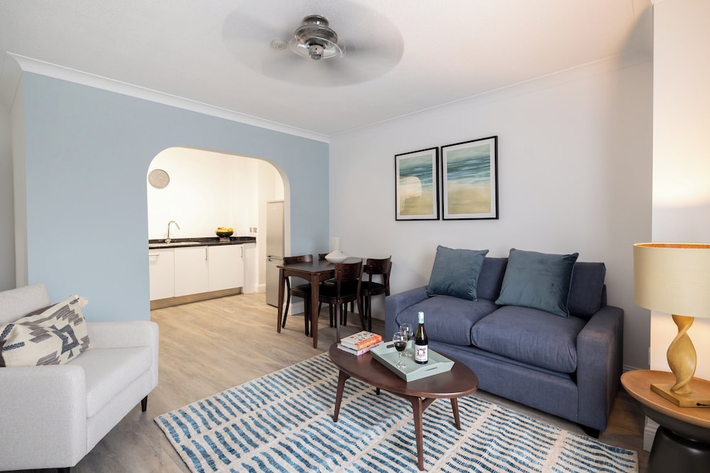 SACO Jersey Merlin House