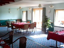 Hotel E4