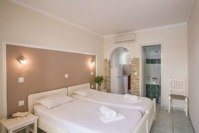 Mathraki Resort
