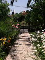 Mathraki Resort